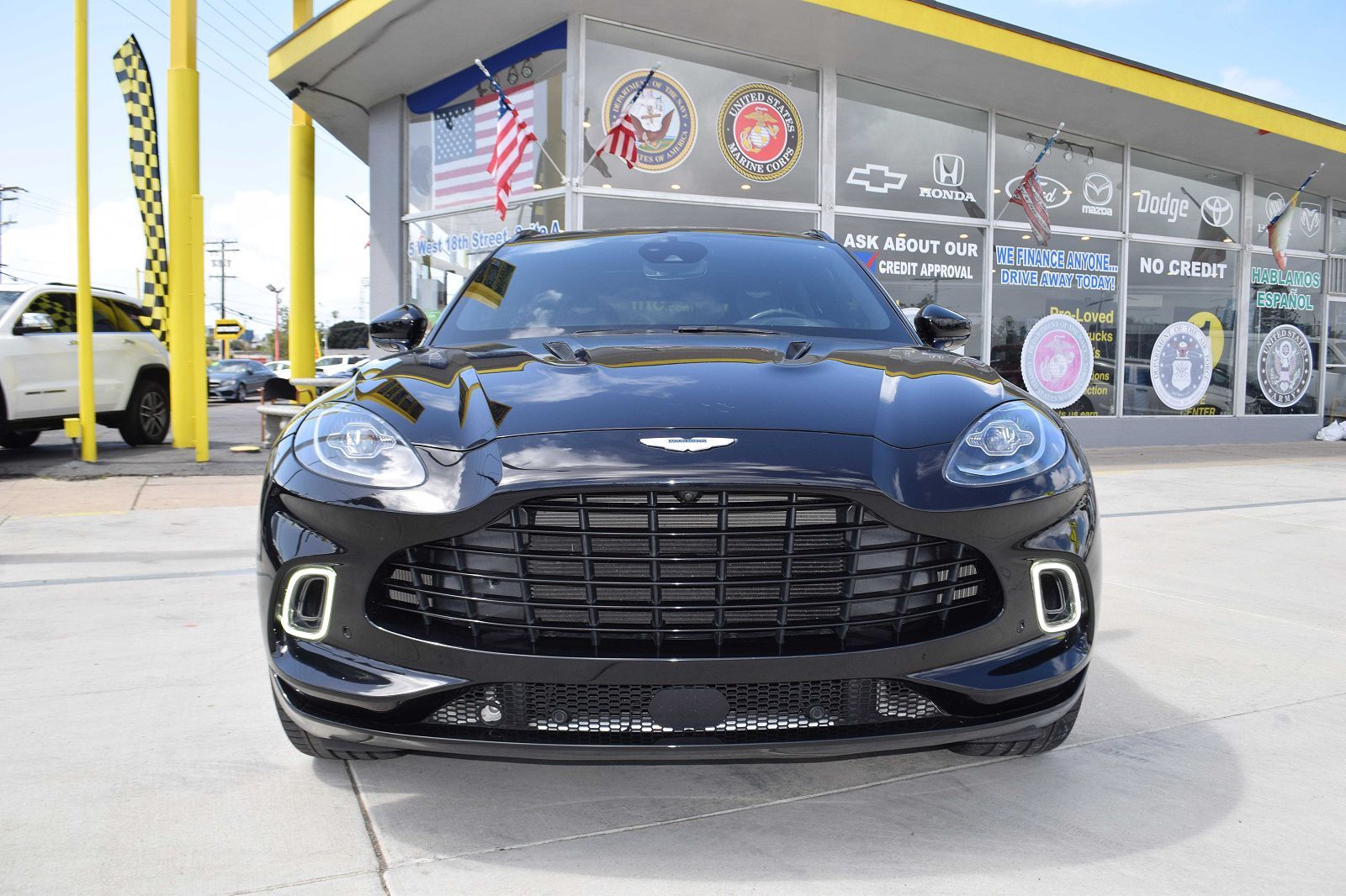 2021 ASTON MARTIN DBX