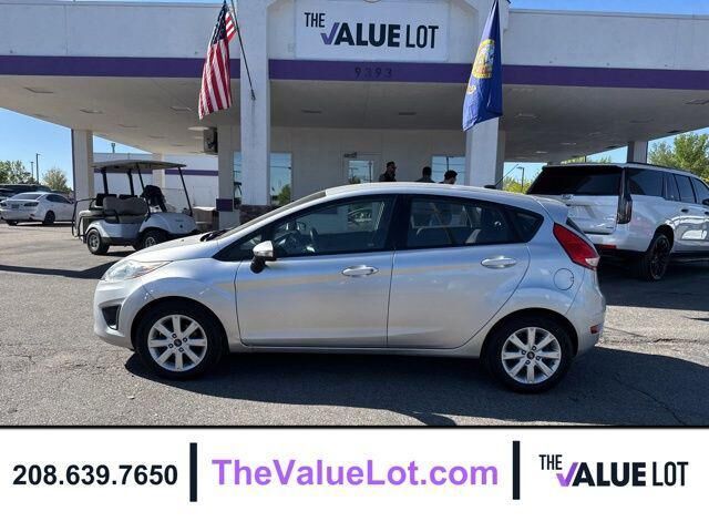 2013 FORD Fiesta