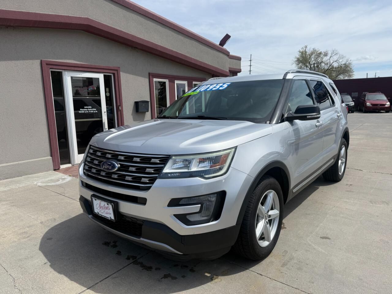 2017 FORD Explorer