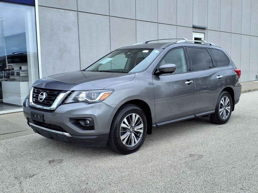 2017 NISSAN Pathfinder