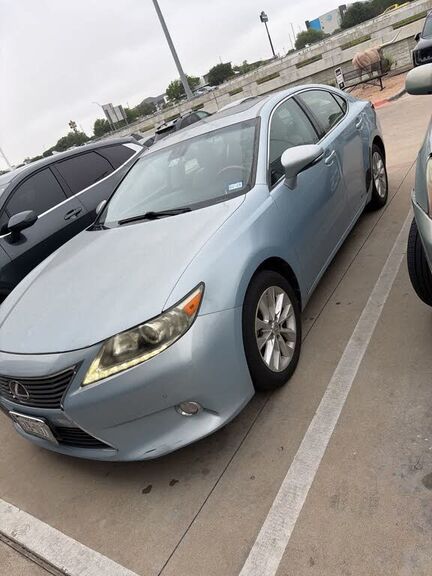 2013 LEXUS ES