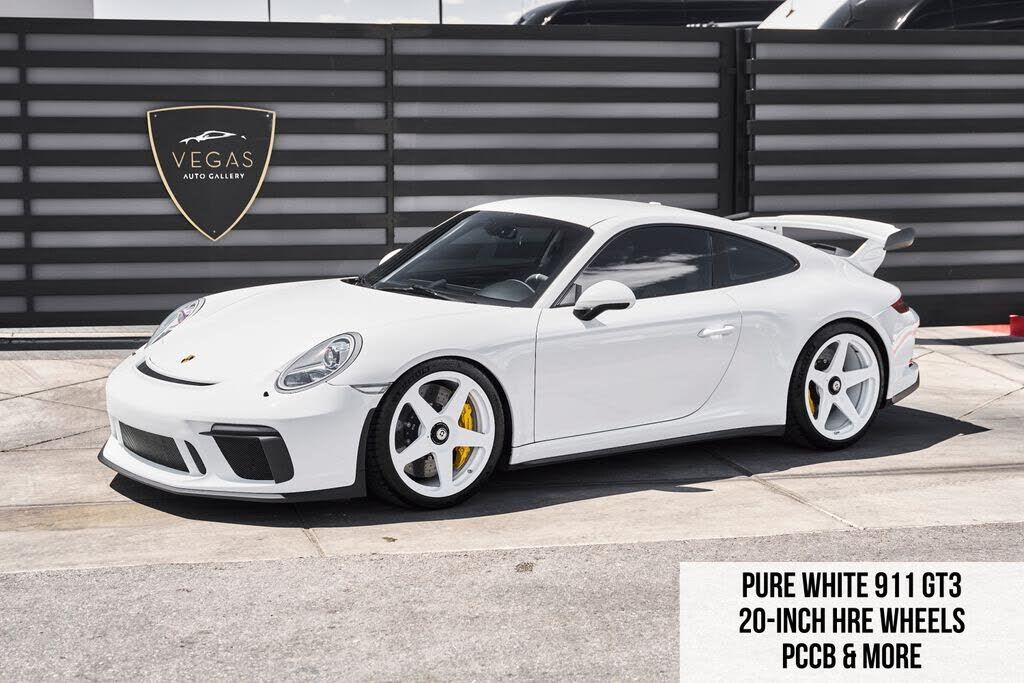 2018 PORSCHE 911