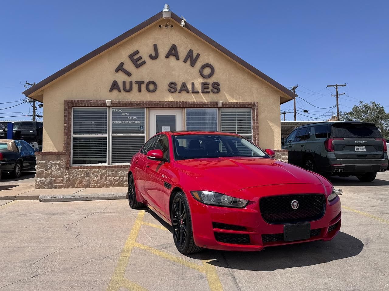 2019 JAGUAR XE