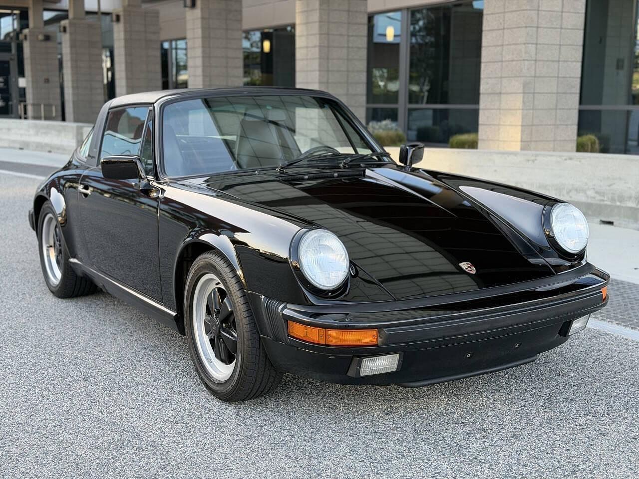1987 PORSCHE 911