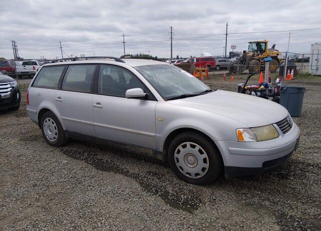 1999 VOLKSWAGEN Passat