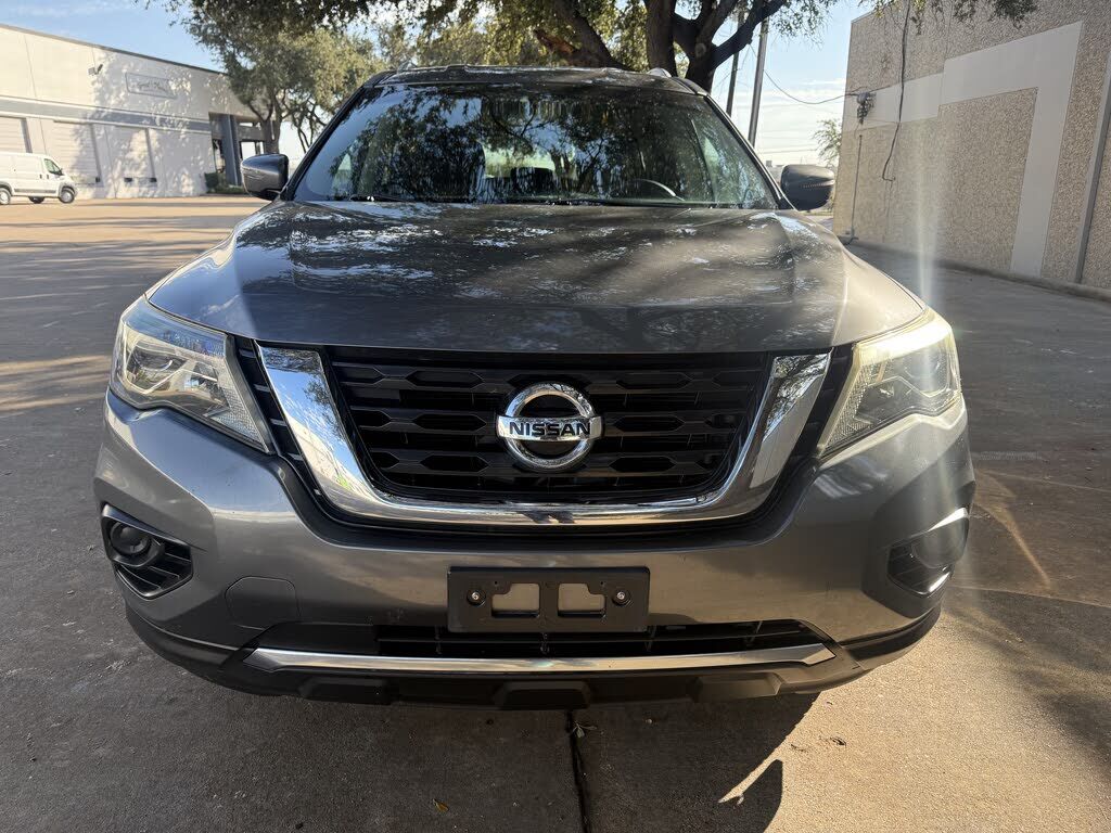 2017 NISSAN Pathfinder