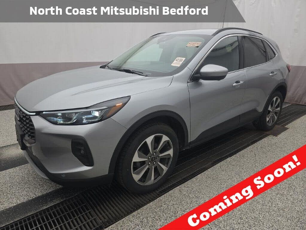 2024 FORD Escape