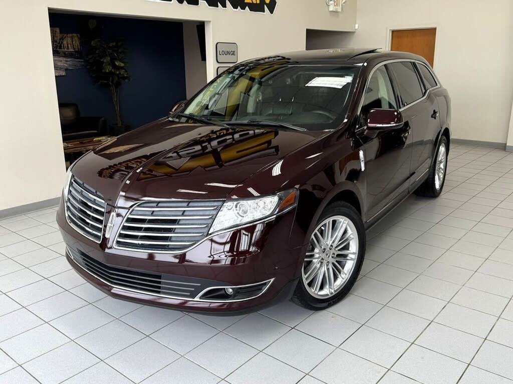 2019 LINCOLN MKT