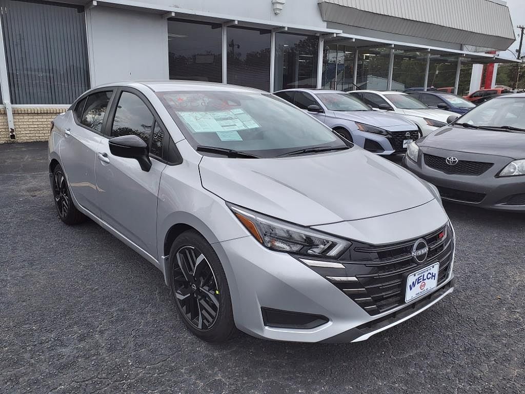 2024 NISSAN Versa