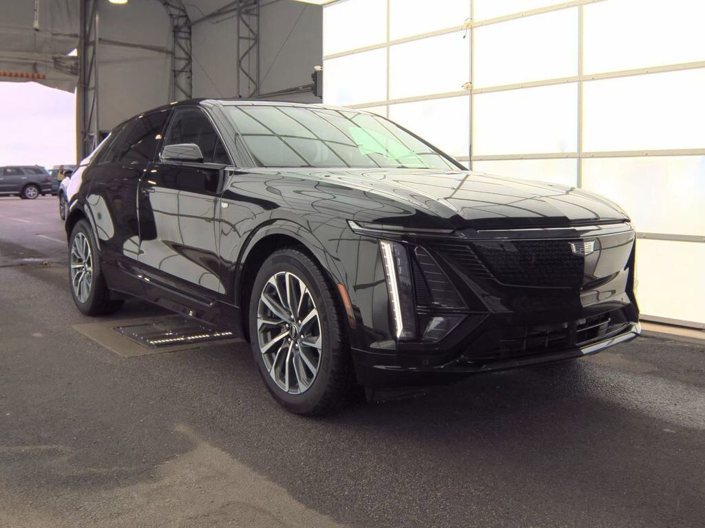 2024 CADILLAC Lyriq