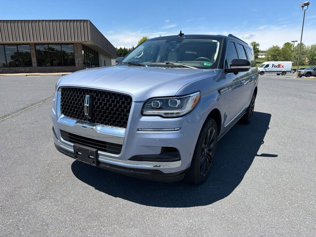 2024 LINCOLN Navigator L