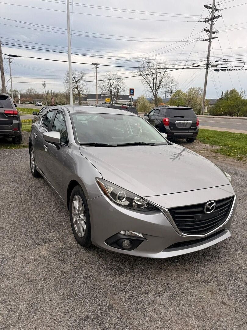 2015 MAZDA Mazda3