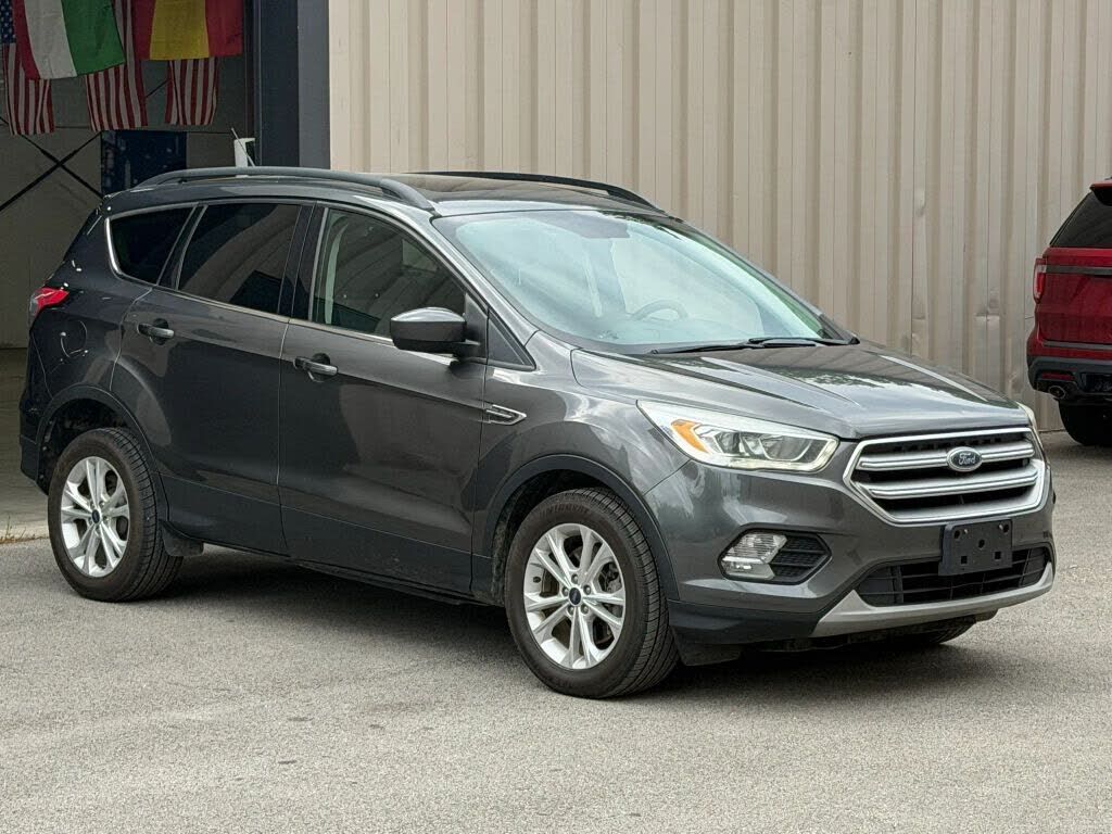 2017 FORD Escape