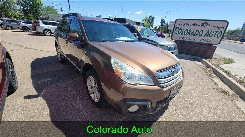 2013 SUBARU Outback