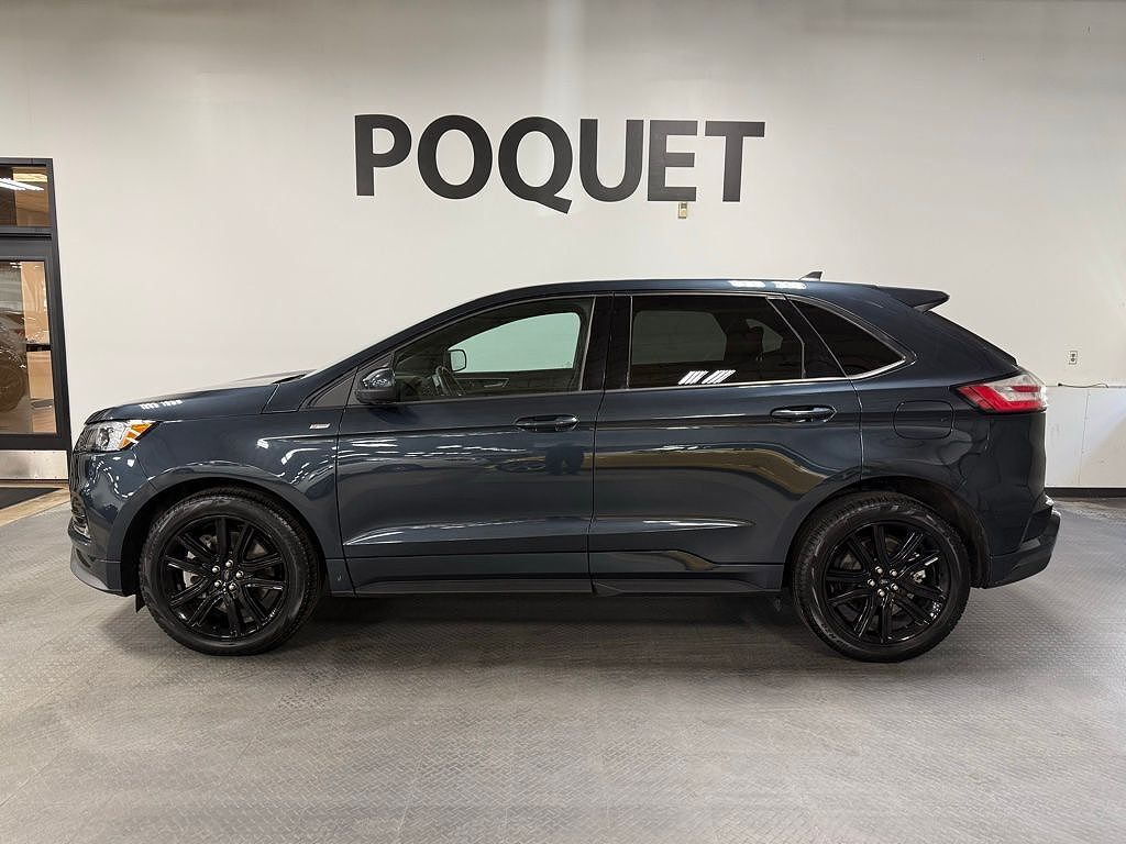2022 FORD Edge