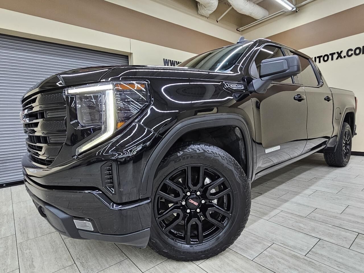2023 GMC Sierra
