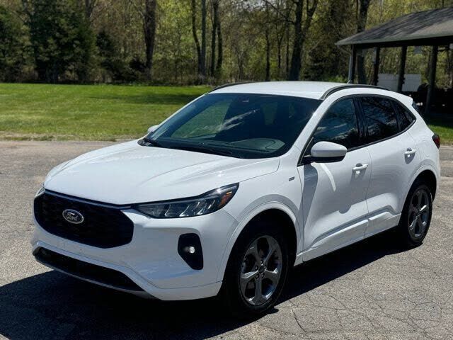 2023 FORD Escape