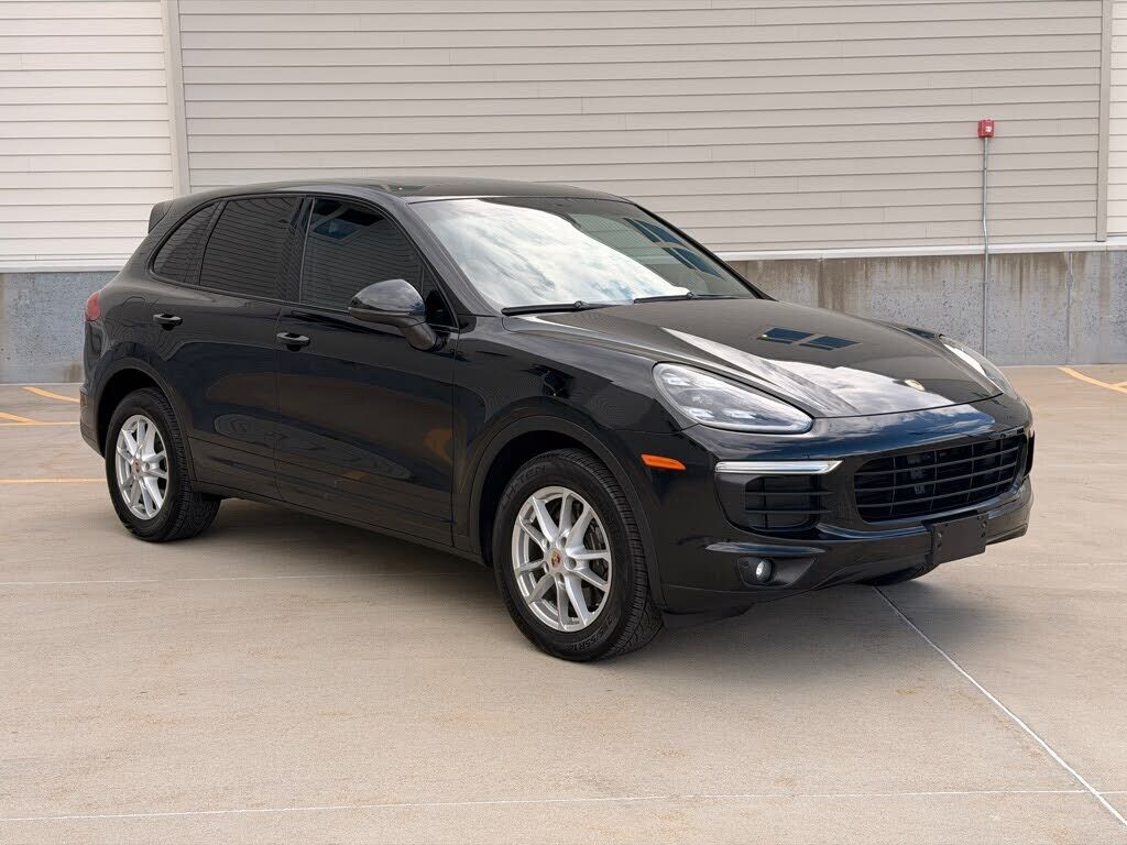 2016 PORSCHE Cayenne