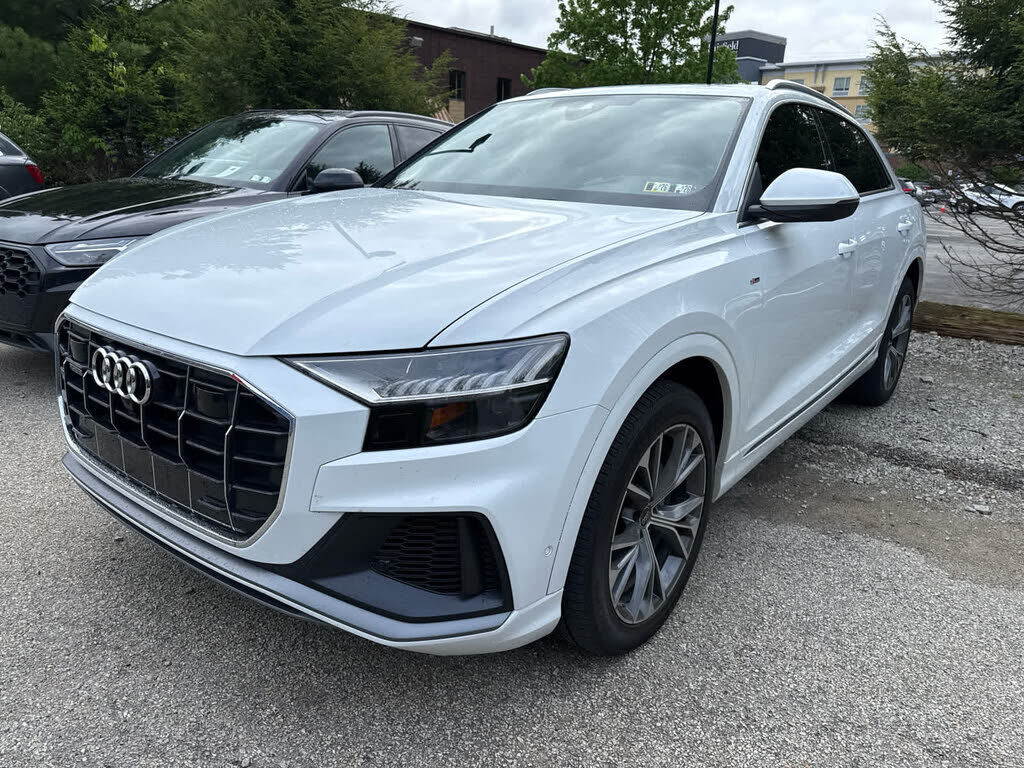 2023 AUDI Q8