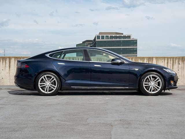 2014 TESLA Model S