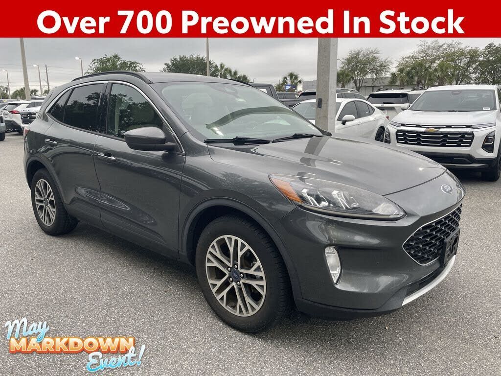 2020 FORD Escape