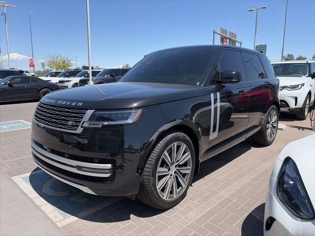 2025 LAND ROVER Range Rover