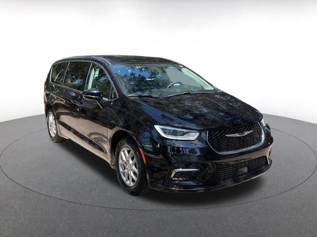 2024 CHRYSLER Pacifica