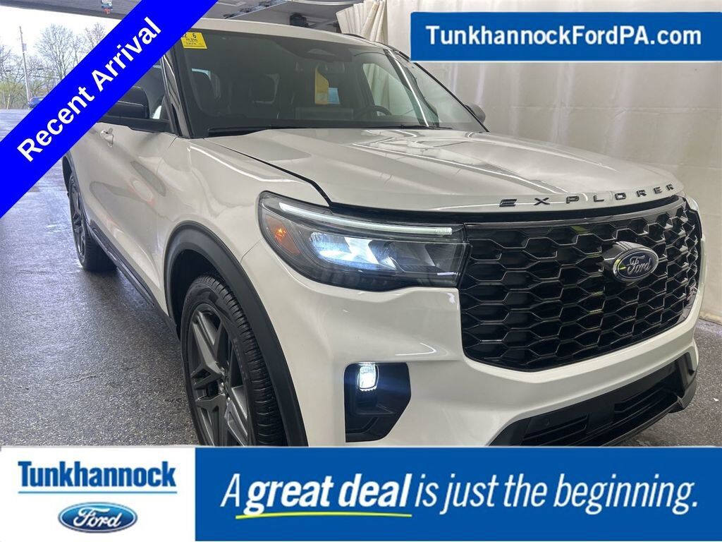 2025 FORD Explorer