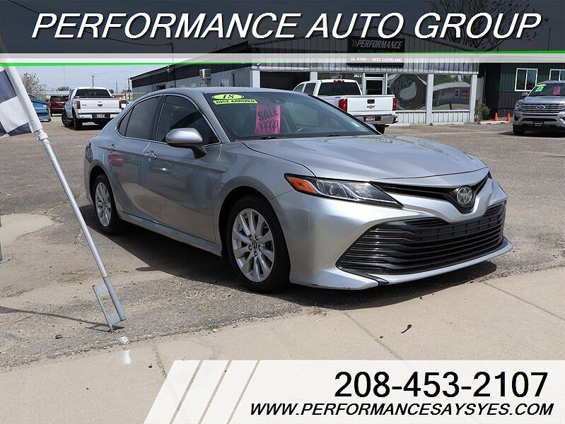 2018 TOYOTA Camry