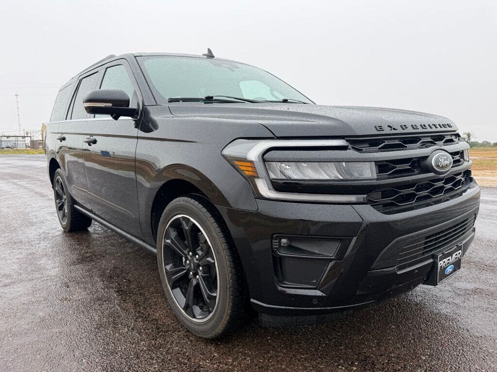 2023 FORD Expedition