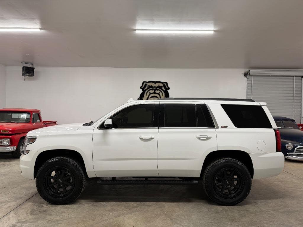 2017 CHEVROLET Tahoe