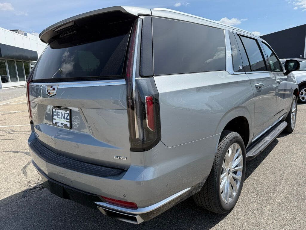 2024 CADILLAC Escalade ESV