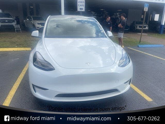 2023 TESLA Model Y