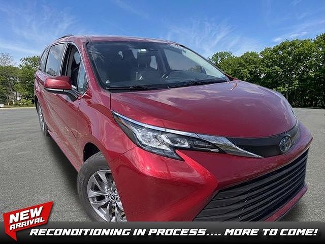 2023 TOYOTA Sienna