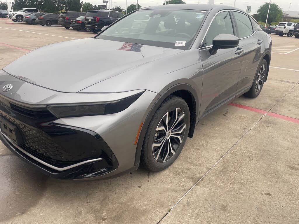 2024 TOYOTA CROWN