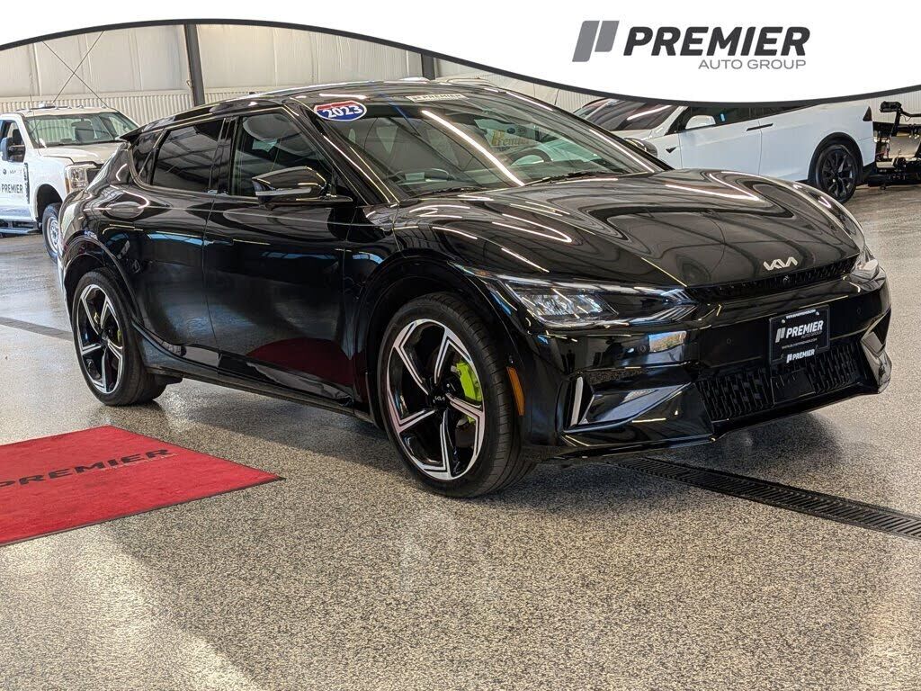 2023 KIA EV6