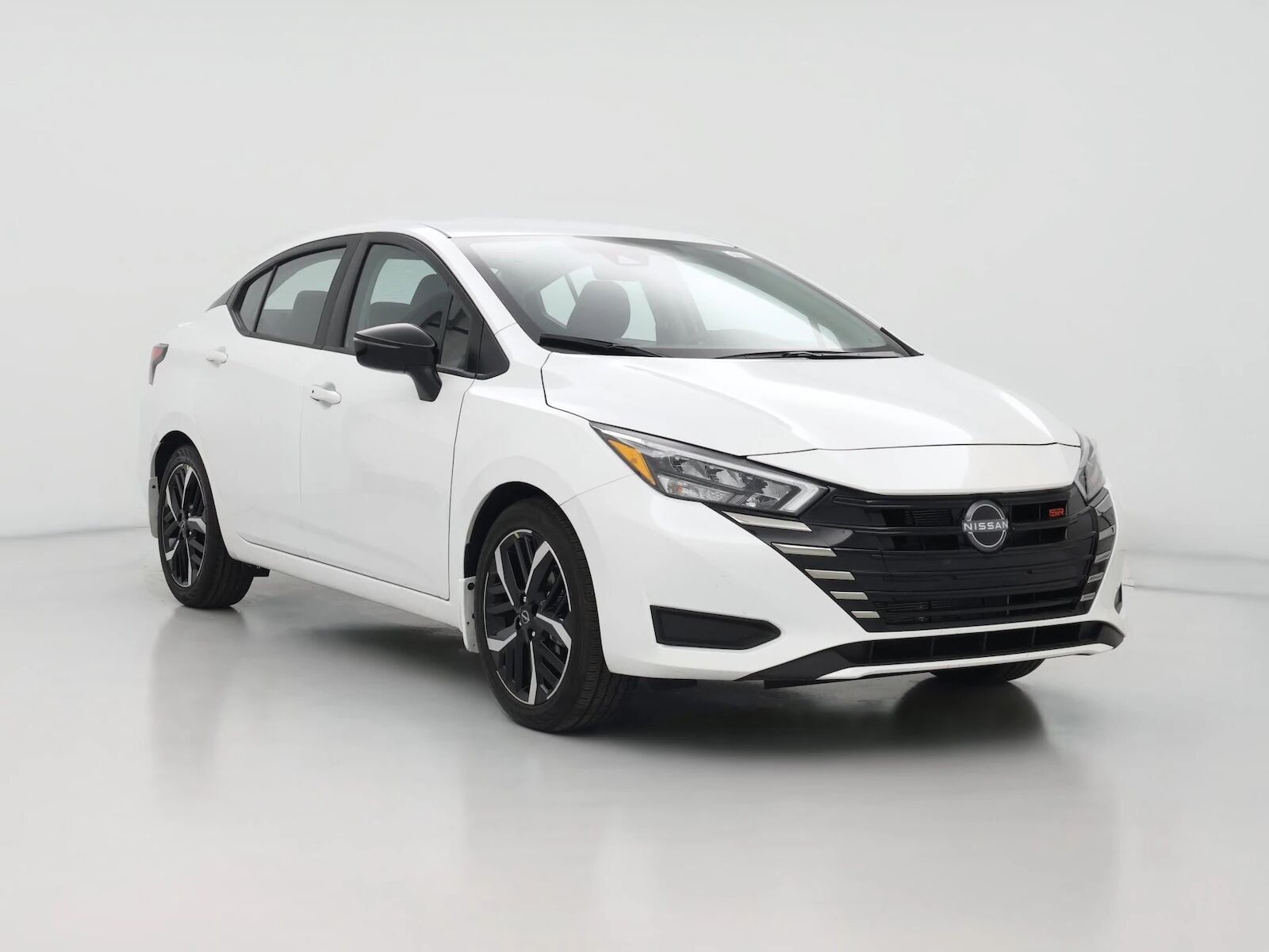 2024 NISSAN Versa