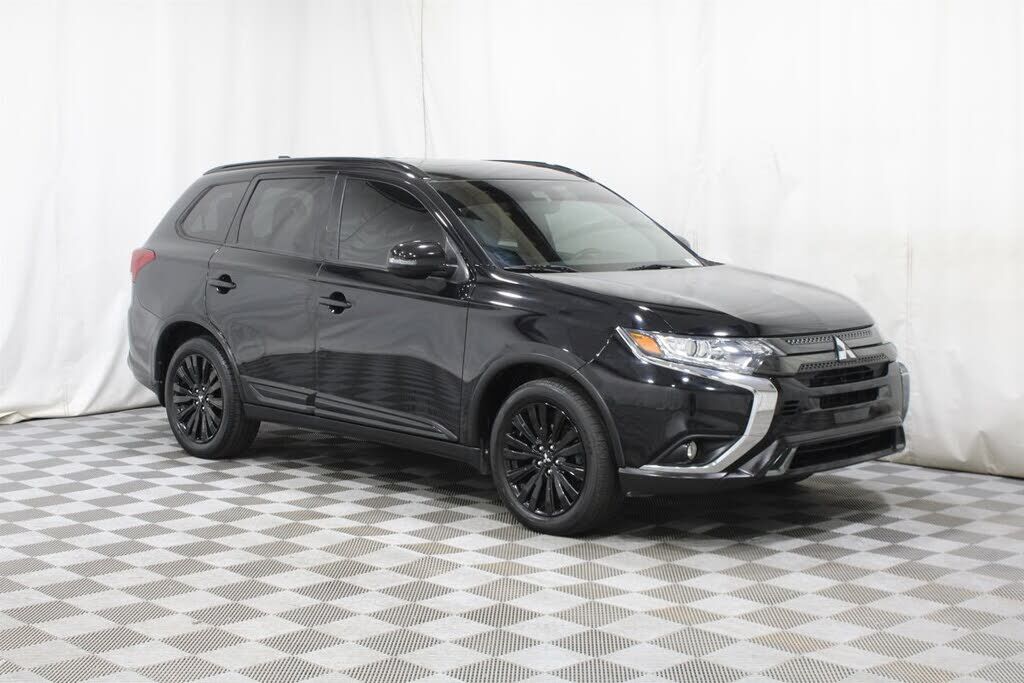 2020 MITSUBISHI Outlander
