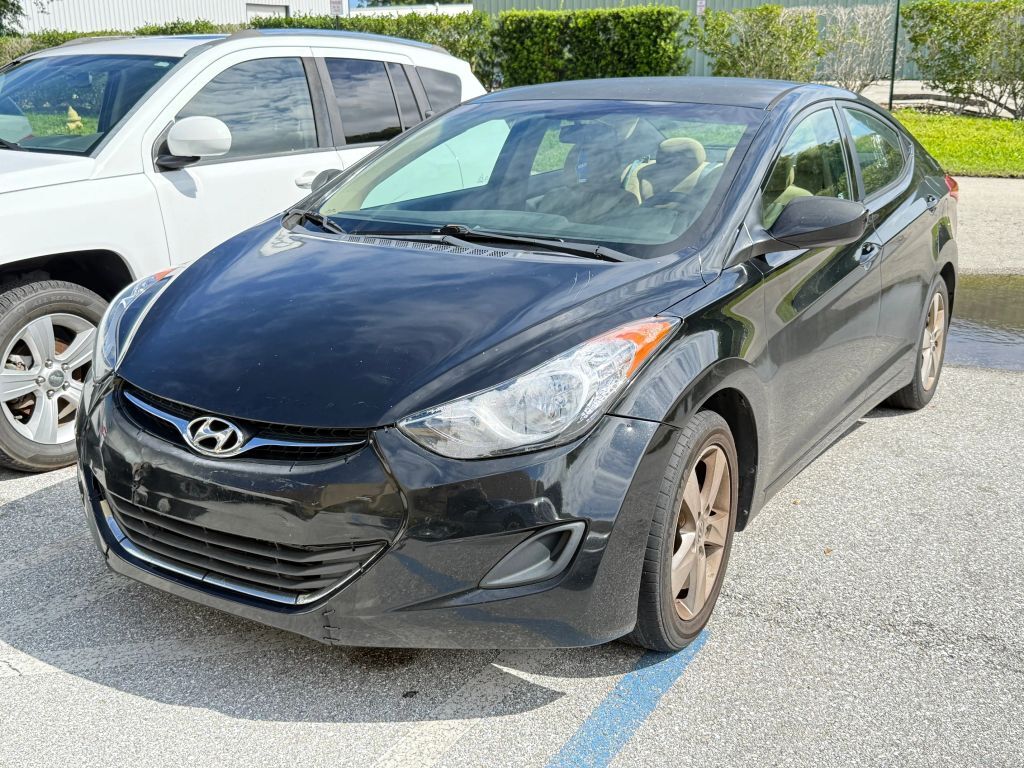 2011 HYUNDAI Elantra