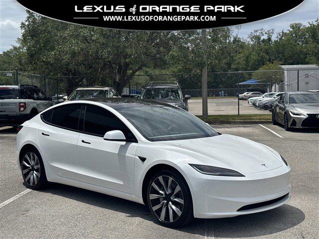 2024 TESLA Model 3