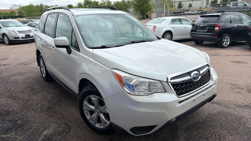 2015 SUBARU Forester
