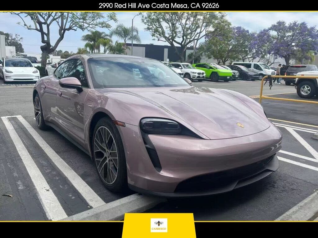 2022 PORSCHE Taycan