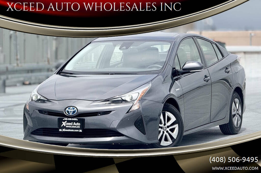 2017 TOYOTA PRIUS