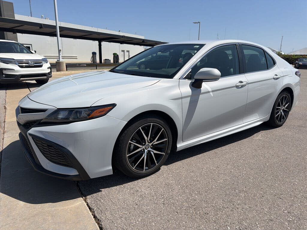 2023 TOYOTA Camry