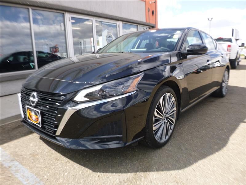 2024 NISSAN Altima