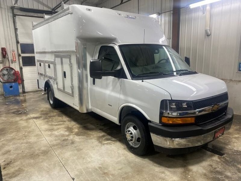 2025 CHEVROLET Express