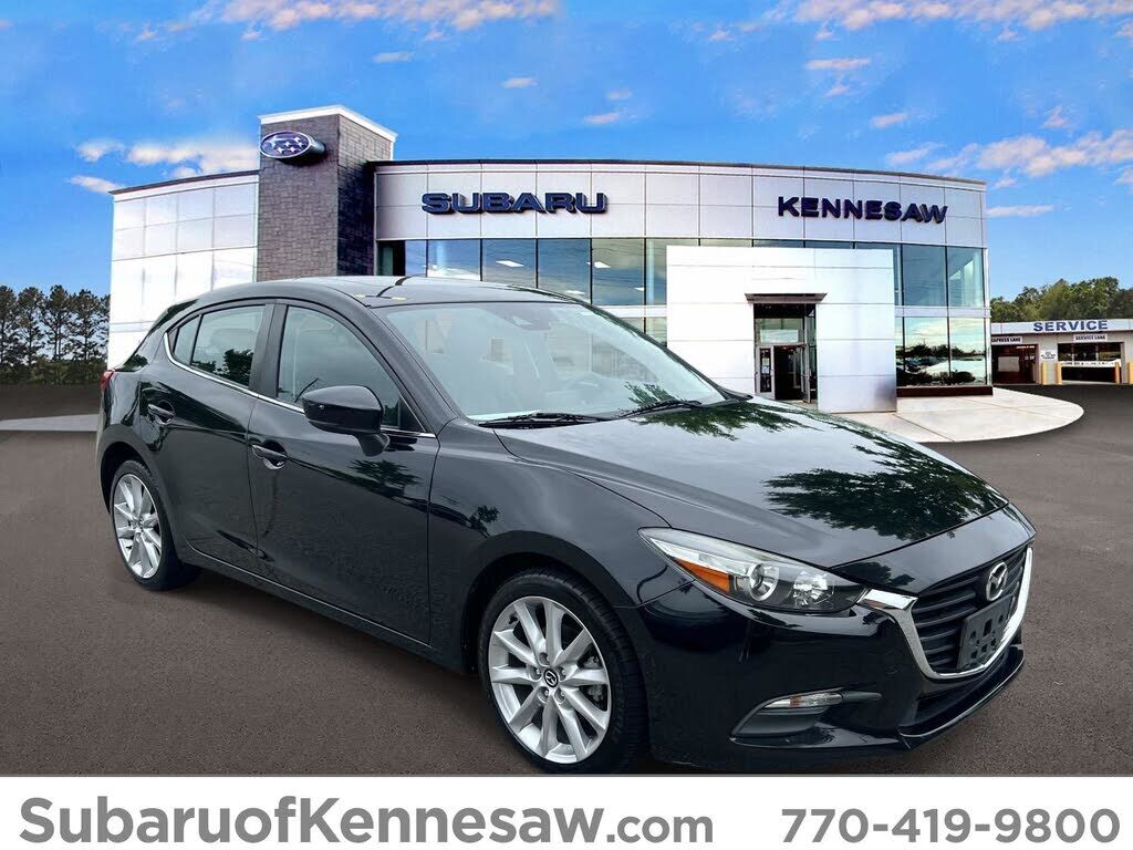 2017 MAZDA Mazda3