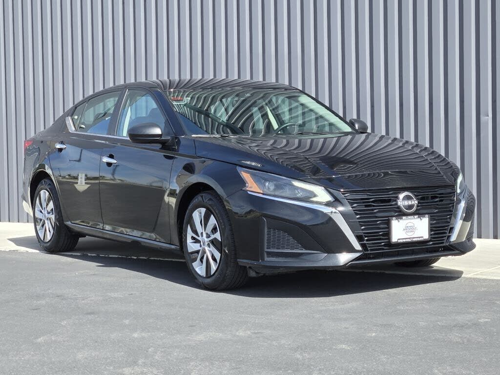 2024 NISSAN Altima