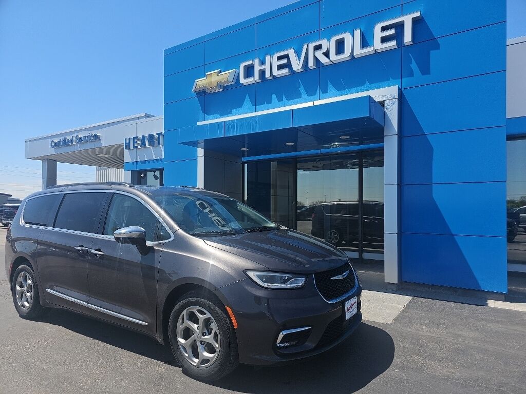 2023 CHRYSLER Pacifica