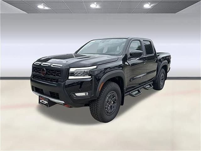 2025 NISSAN Frontier
